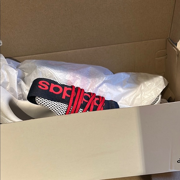 Adidas White and Red Sneakers - Picture 2 of 6